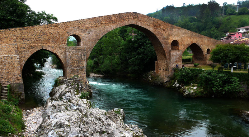 Puente de Cangas de Onís