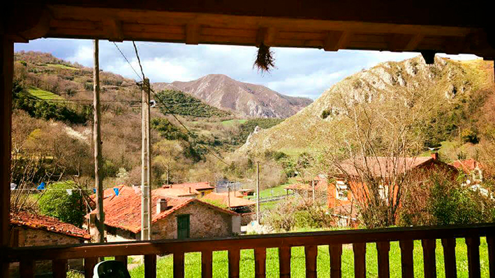 Casa Trasgu, Tornín. Cangas de Onís
